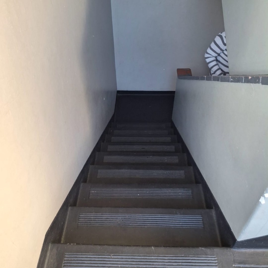  Bedroom Property for Sale in Port Elizabeth Central Eastern Cape